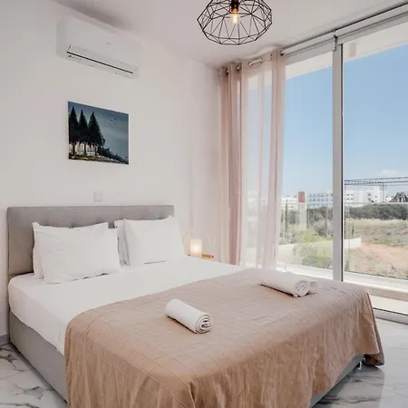 فيلة Protaras Olivia Pearl باراليمني