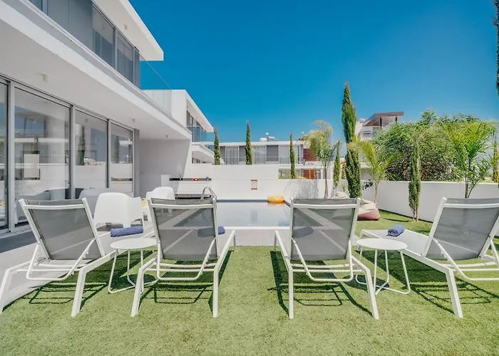 Protaras Olivia Pearl